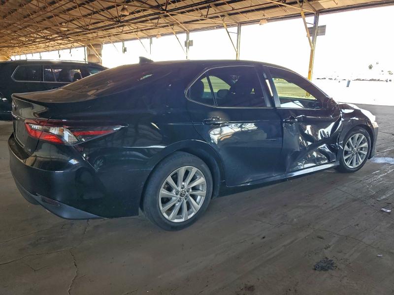 Фото 3 - TOYOTA CAMRY