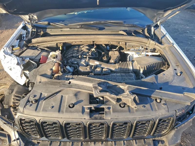 Фото 12 - JEEP GRAND CHER