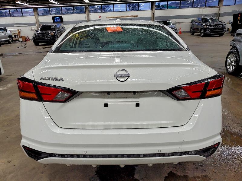 Фото 6 - NISSAN ALTIMA