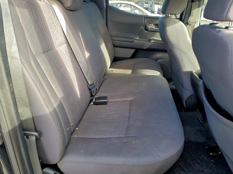 Фото 10 - TOYOTA TACOMA