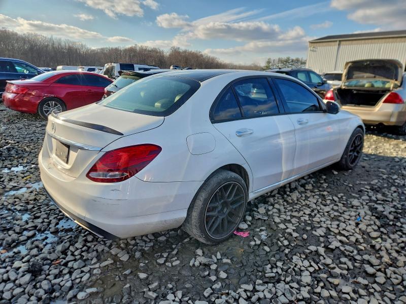 Фото 3 - MERCEDES-BENZ C-CLASS