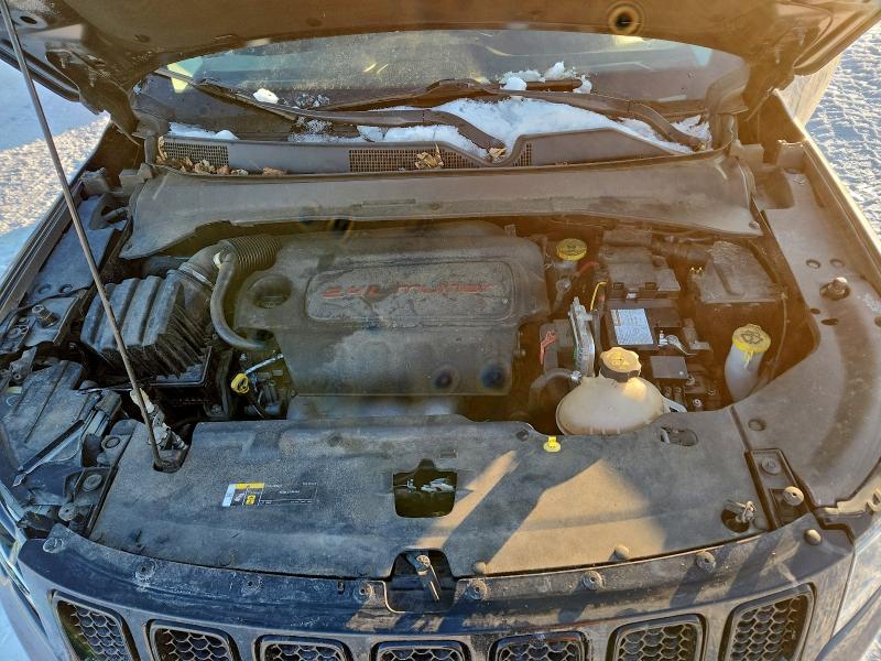 Фото 11 - JEEP COMPASS