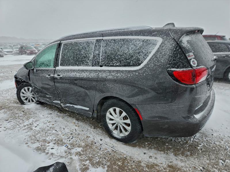 Фото 2 - CHRYSLER PACIFICA