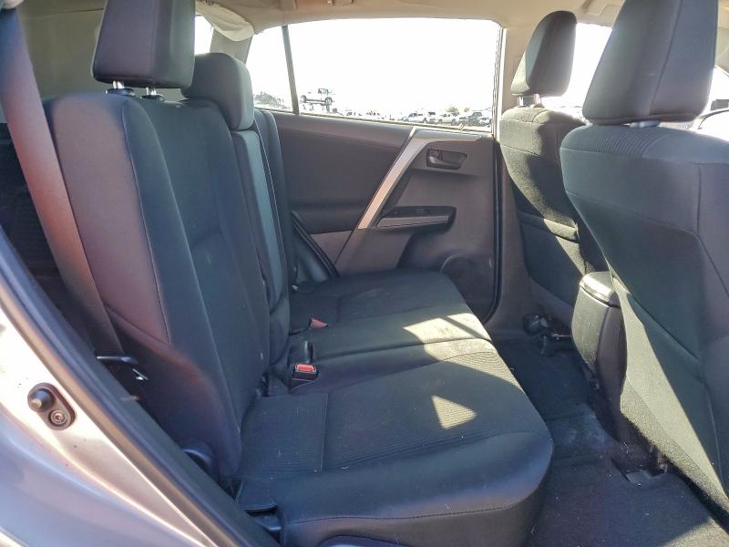 Фото 11 - TOYOTA RAV4