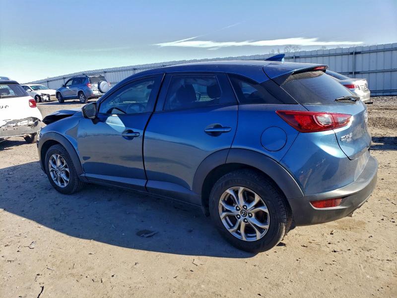 Фото 2 - MAZDA CX-3