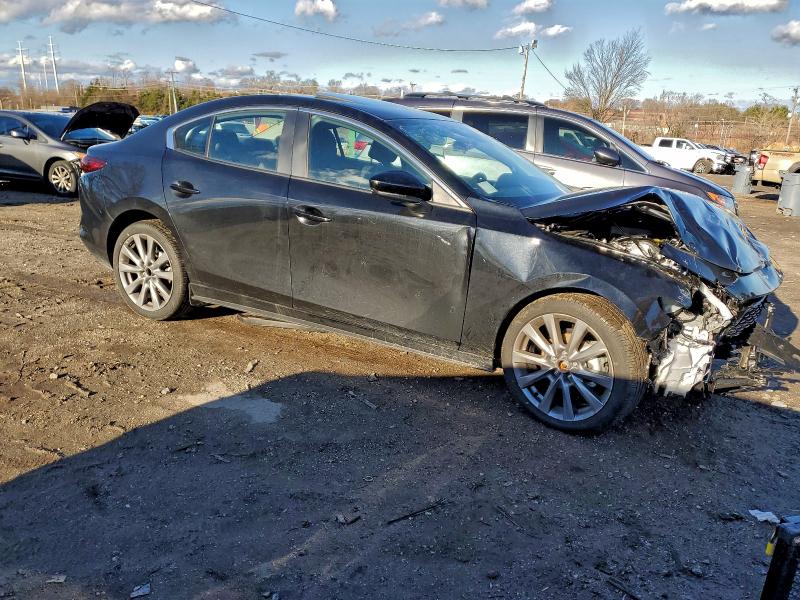 Фото 4 - MAZDA 3