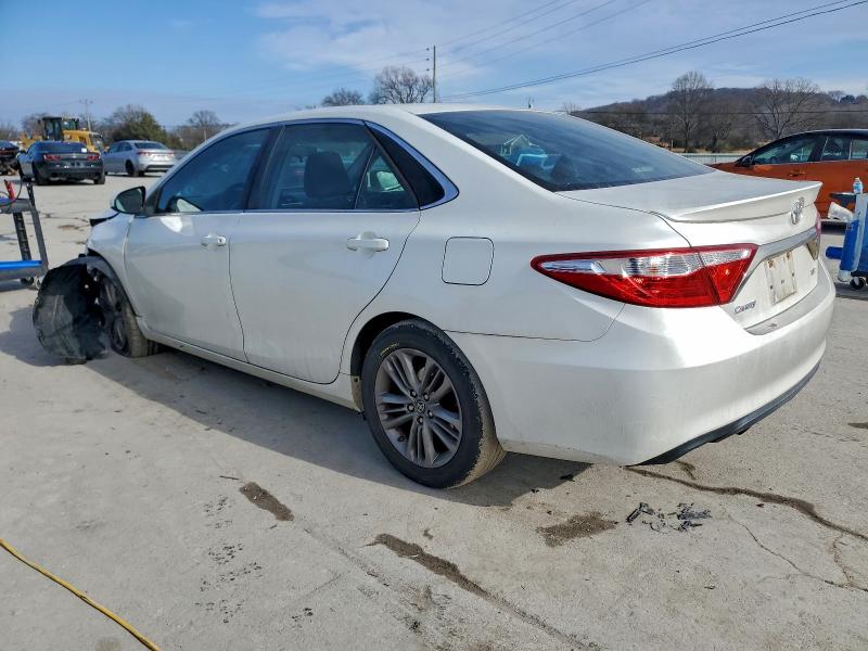 Фото 2 - TOYOTA CAMRY