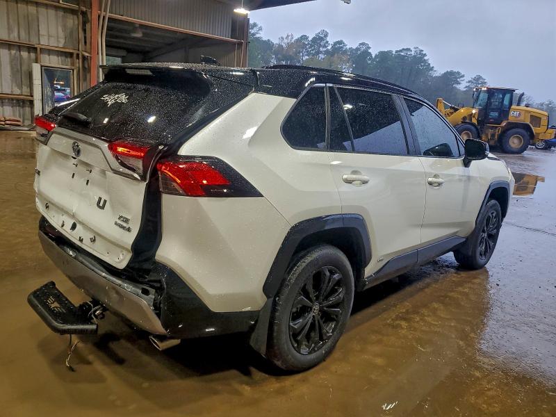 Фото 3 - TOYOTA RAV4