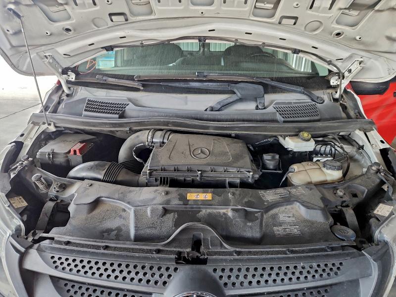 Фото 12 - MERCEDES-BENZ METRIS