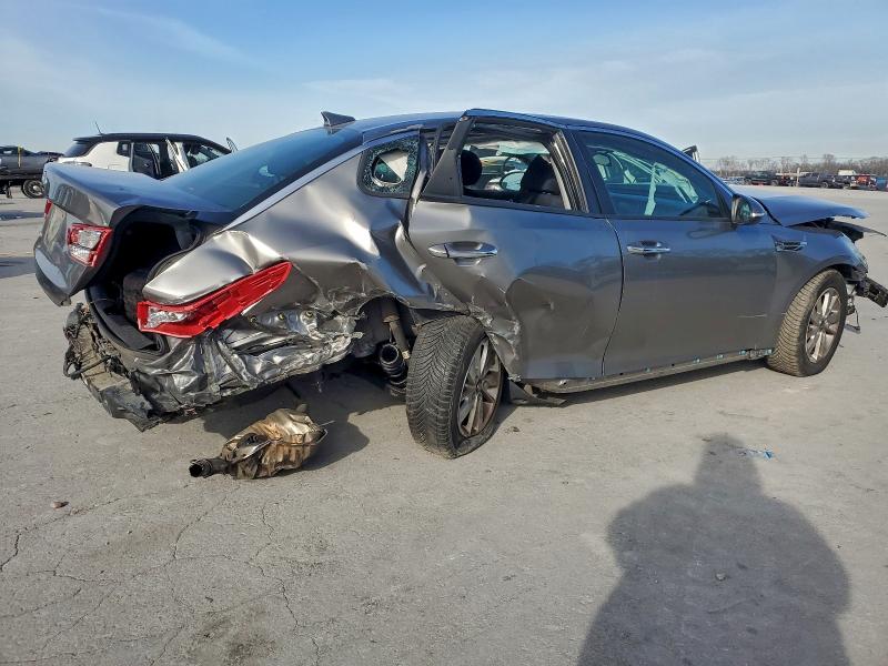 Фото 3 - KIA OPTIMA