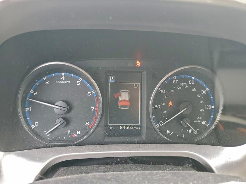 Фото 9 - TOYOTA RAV4