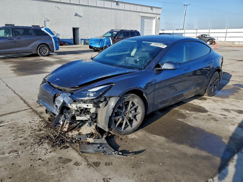 Фото 1 - TESLA MODEL 3