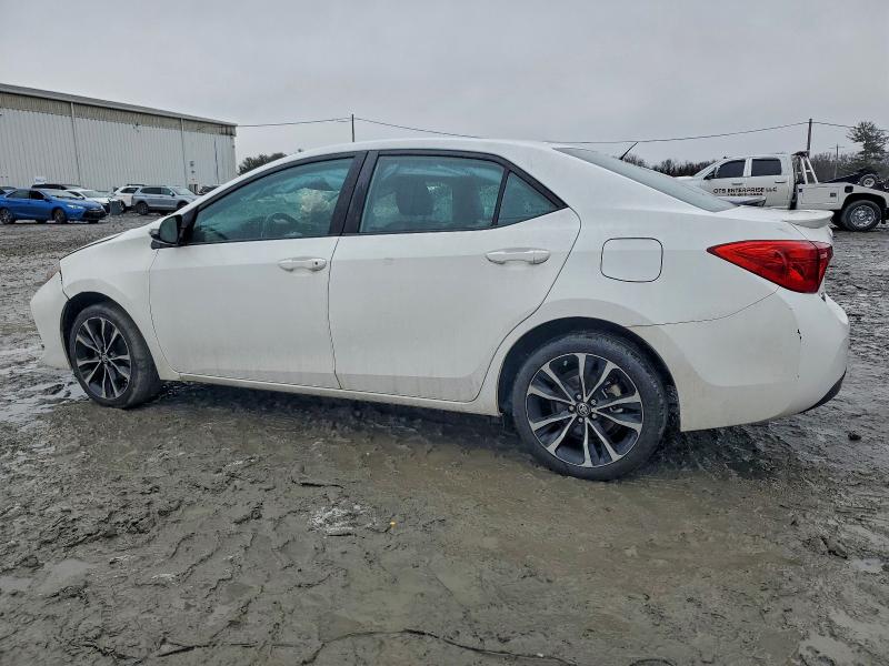 Фото 2 - TOYOTA COROLLA