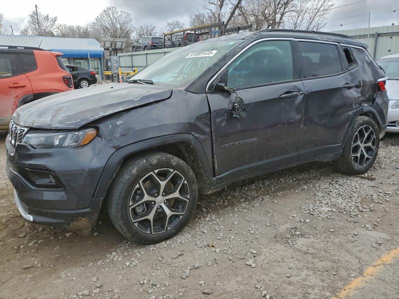 Фото 1 - JEEP COMPASS