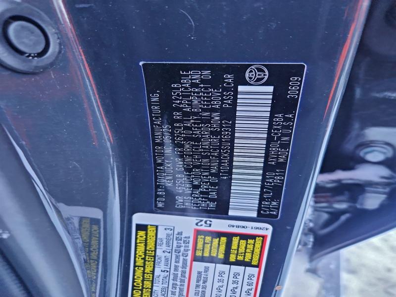 Фото 12 - TOYOTA CAMRY