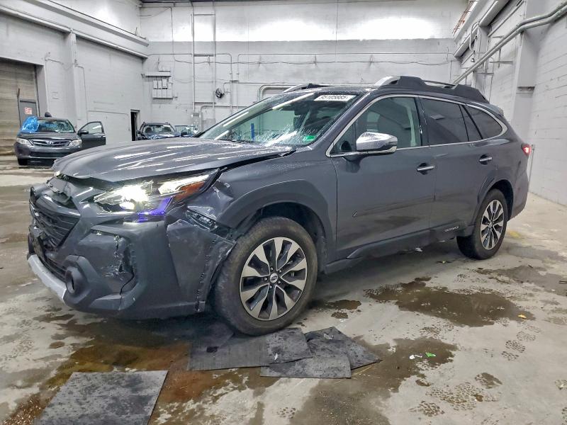 Фото 1 - SUBARU OUTBACK