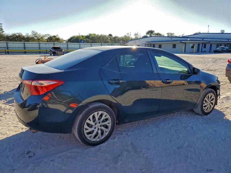 Фото 3 - TOYOTA COROLLA