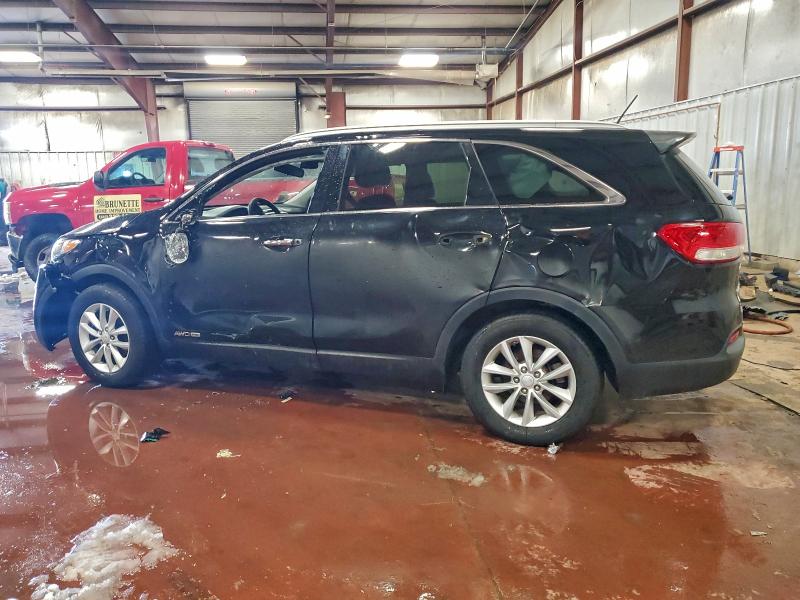 Фото 2 - KIA SORENTO