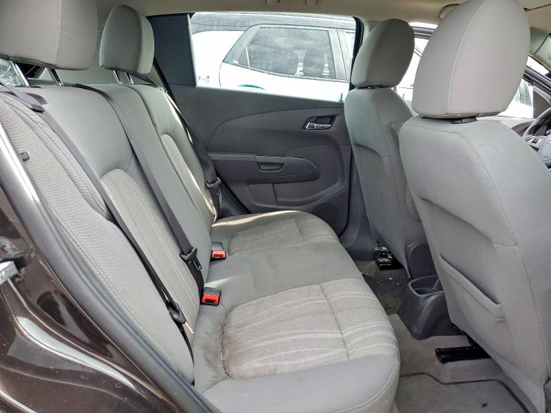 Фото 10 - CHEVROLET SONIC