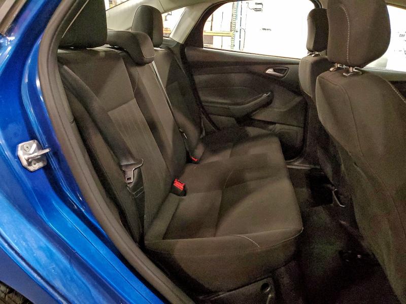 Фото 10 - FORD FOCUS