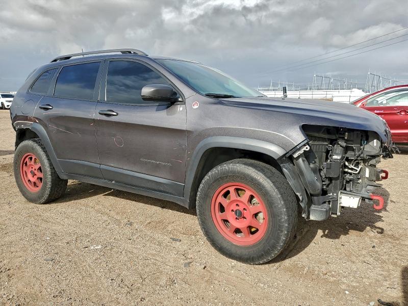 Фото 4 - JEEP CHEROKEE