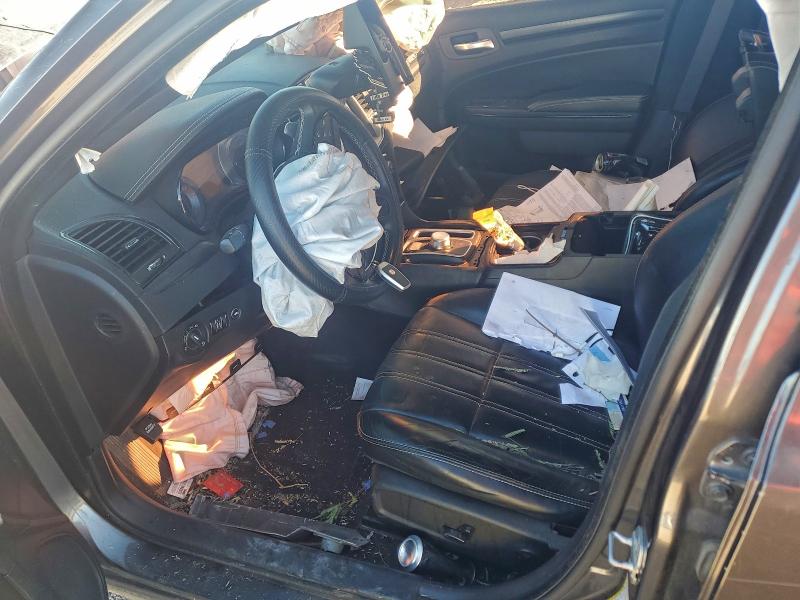 Фото 7 - CHRYSLER 300