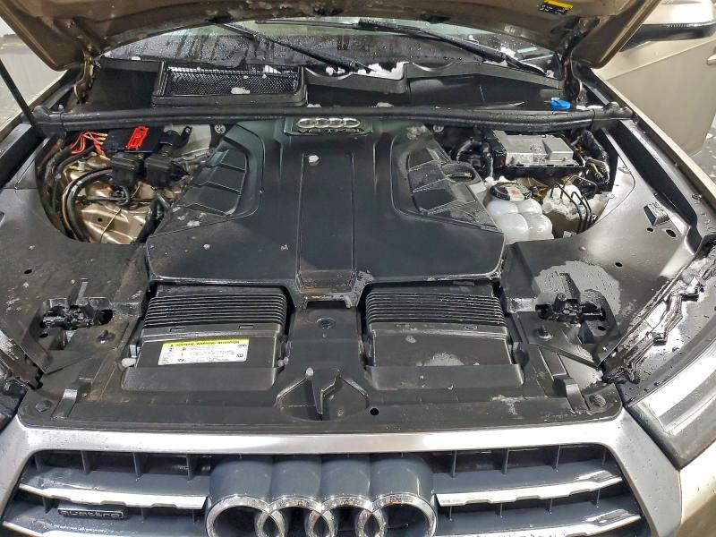 Фото 11 - AUDI Q7