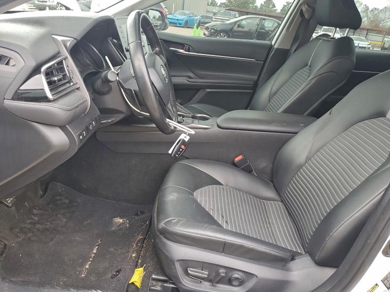 Фото 7 - TOYOTA CAMRY