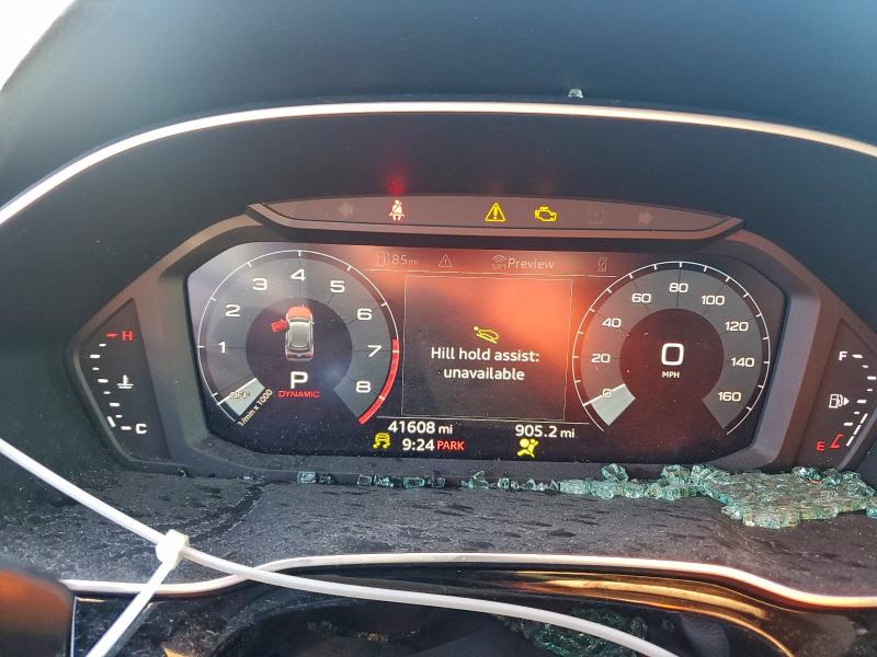 Фото 9 - AUDI Q3