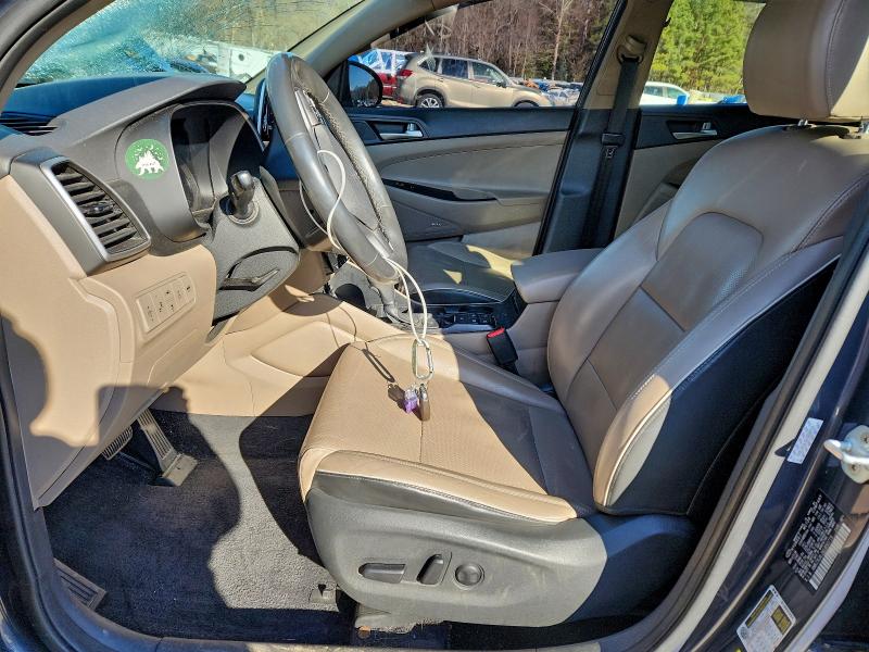 Фото 7 - HYUNDAI TUCSON