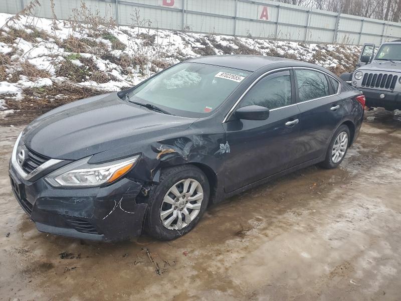 Фото 1 - NISSAN ALTIMA