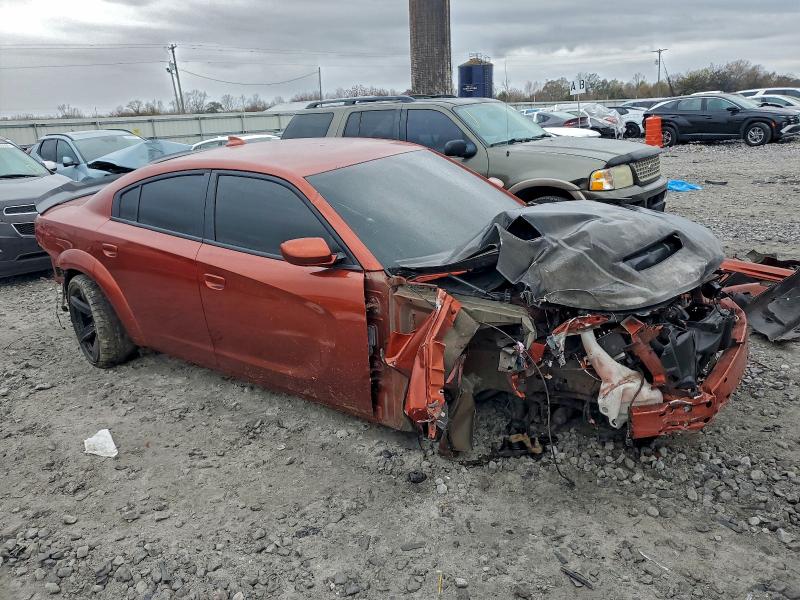 Фото 4 - DODGE CHARGER