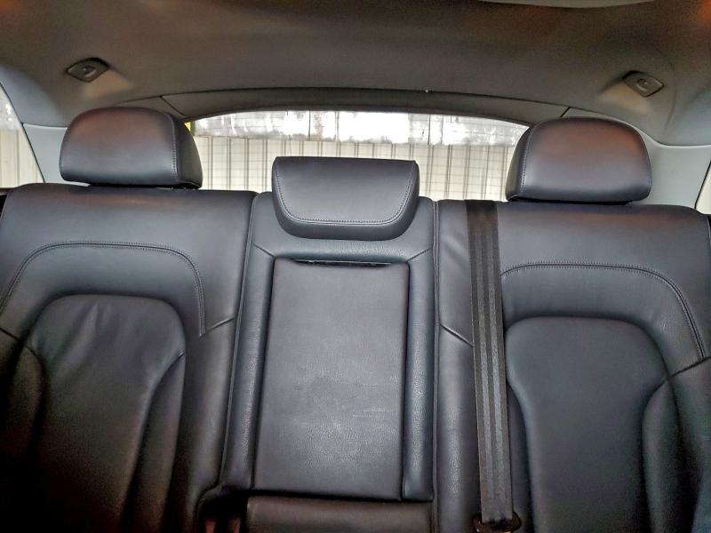 Фото 10 - AUDI Q5