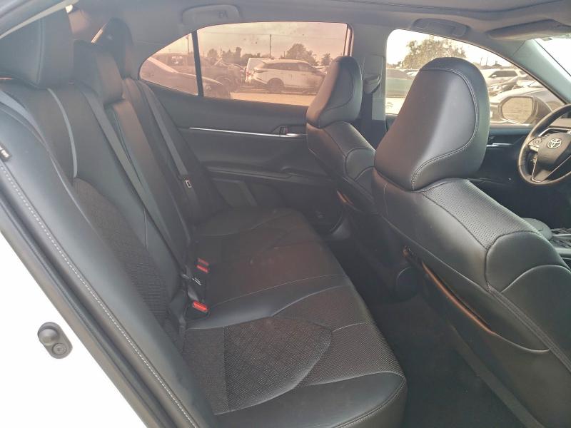 Фото 10 - TOYOTA CAMRY