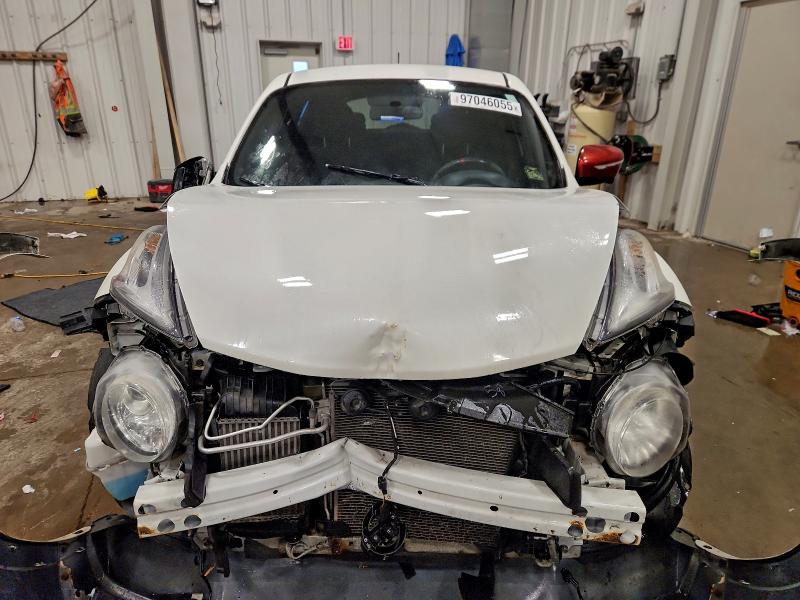 Фото 5 - NISSAN JUKE