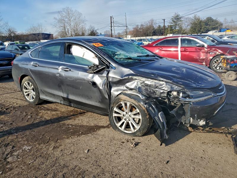 Фото 4 - CHRYSLER 200