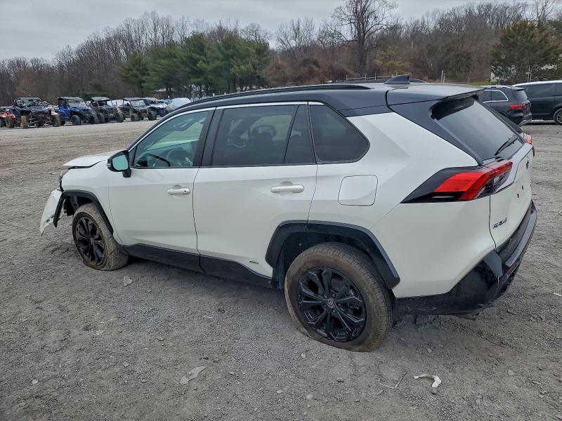 Фото 2 - TOYOTA RAV4