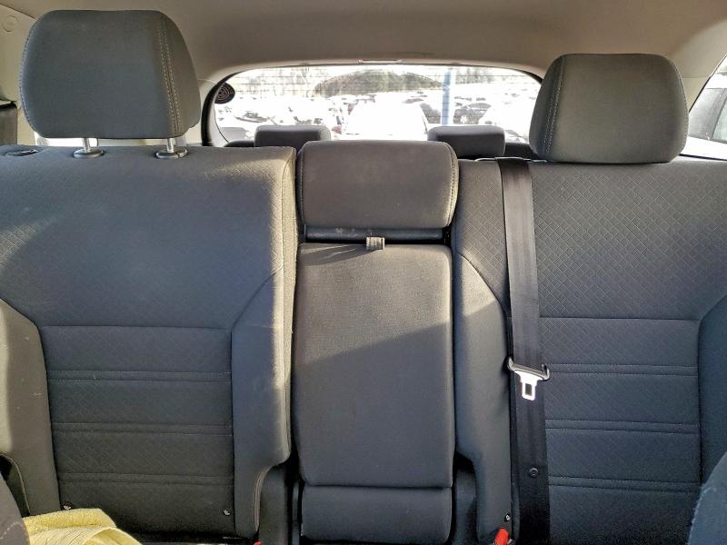 Фото 10 - KIA SORENTO