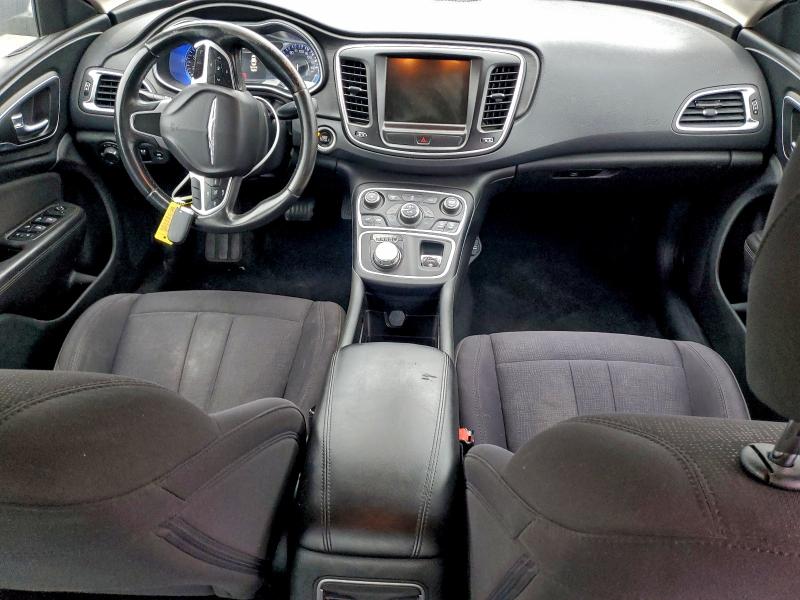 Фото 8 - CHRYSLER 200