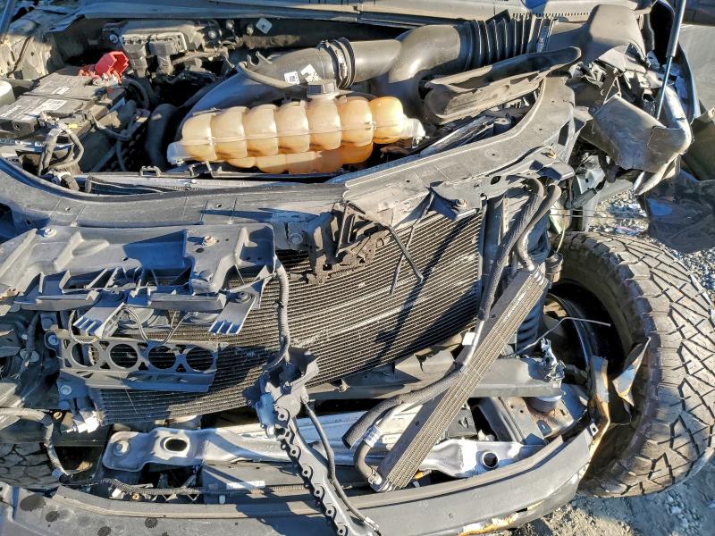 Фото 11 - FORD F-150