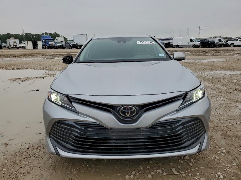 Фото 5 - TOYOTA CAMRY
