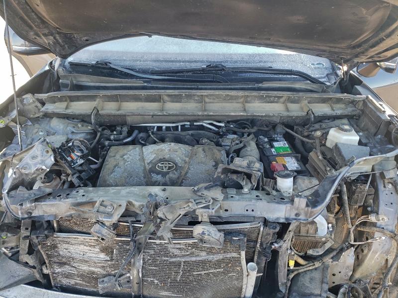 Фото 12 - TOYOTA HIGHLANDER