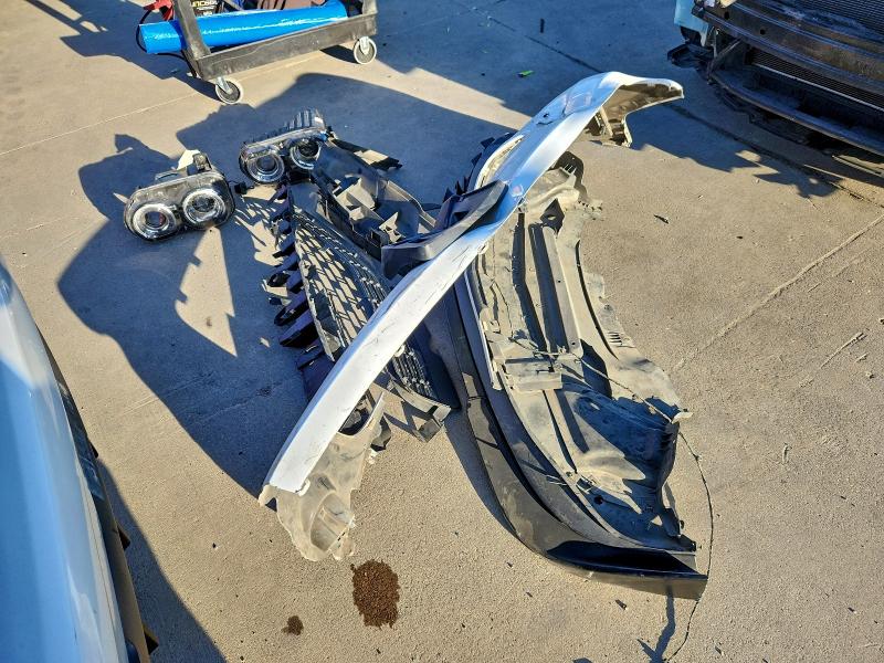 Фото 12 - DODGE CHALLENGER