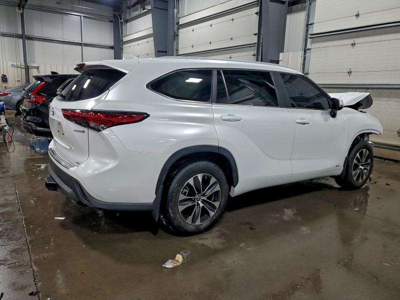 Фото 3 - TOYOTA HIGHLANDER