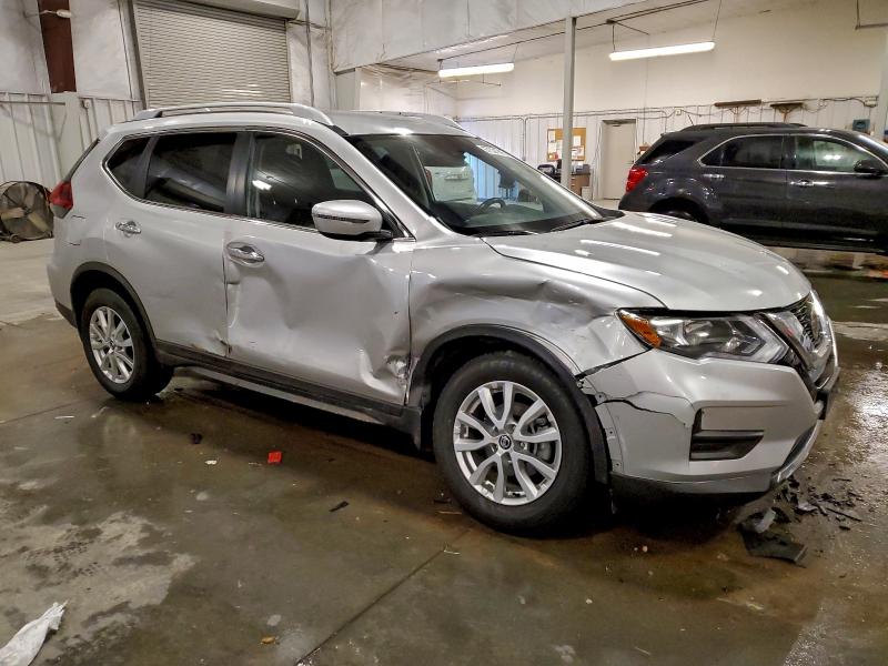 Фото 4 - NISSAN ROGUE