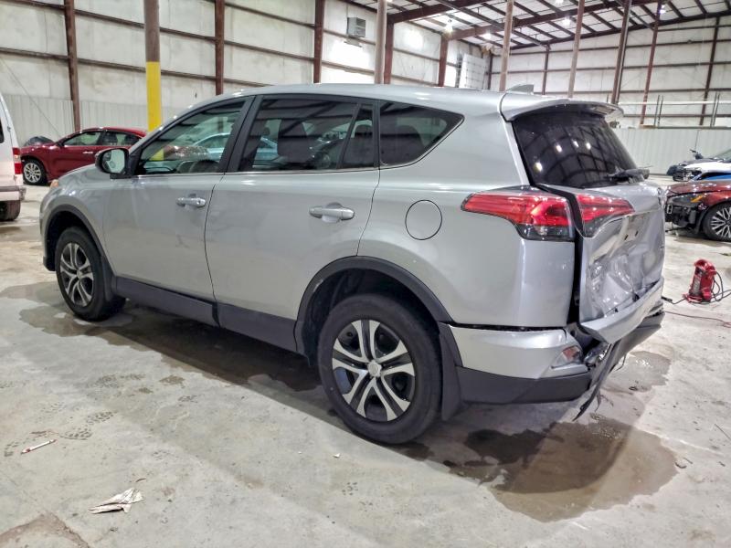 Фото 2 - TOYOTA RAV4