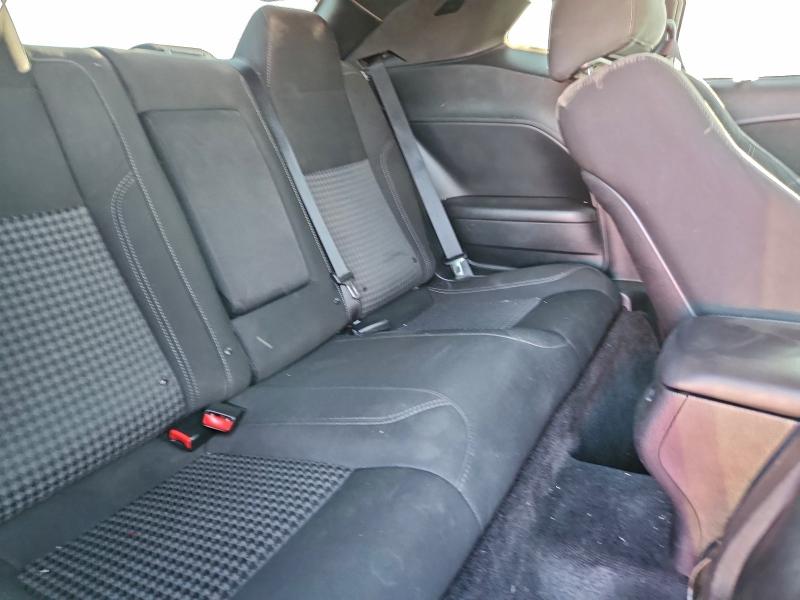 Фото 10 - DODGE CHALLENGER