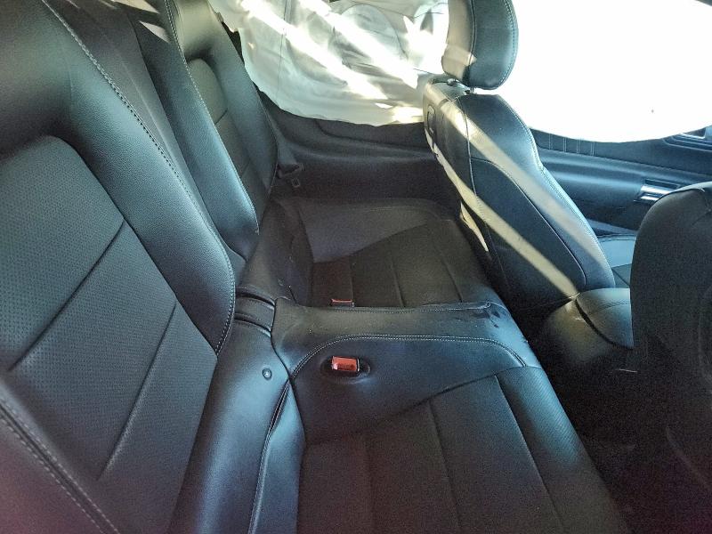 Фото 10 - FORD MUSTANG