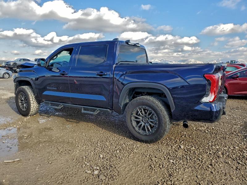 Фото 2 - TOYOTA TUNDRA
