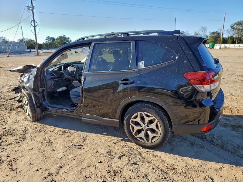 Фото 2 - SUBARU FORESTER